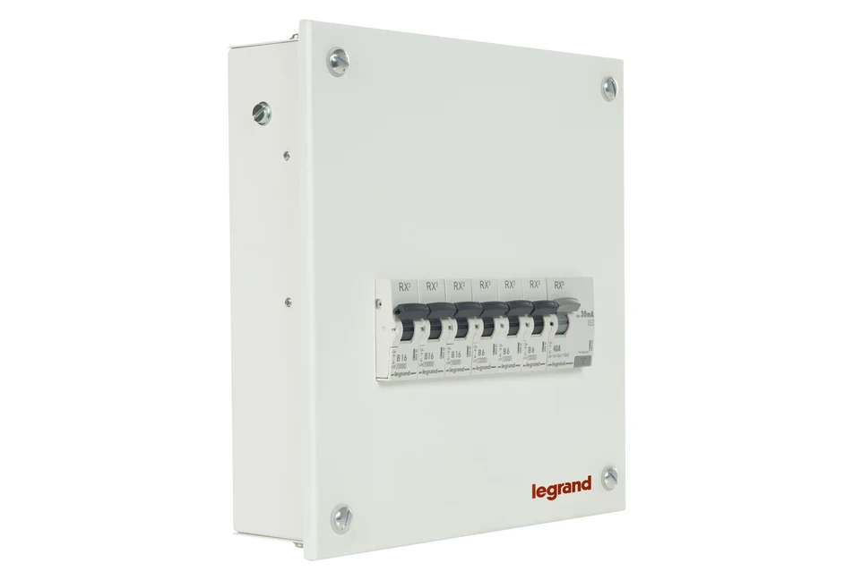[402360] SPN IP20 SINGLE DOOR DISTRIBUTION BOARD DIZLY - LEGRAND (6 WAY)